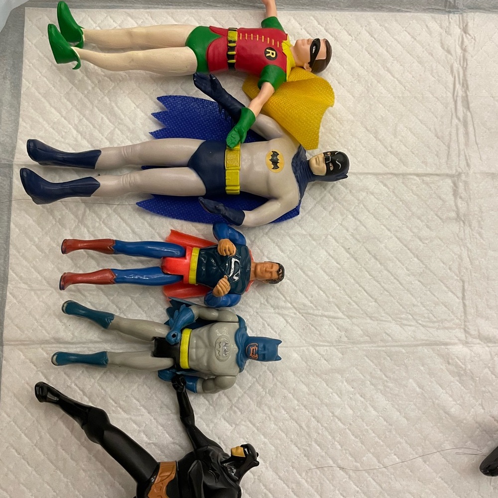 Assorted Action Figures Set - Picture 2 of 3